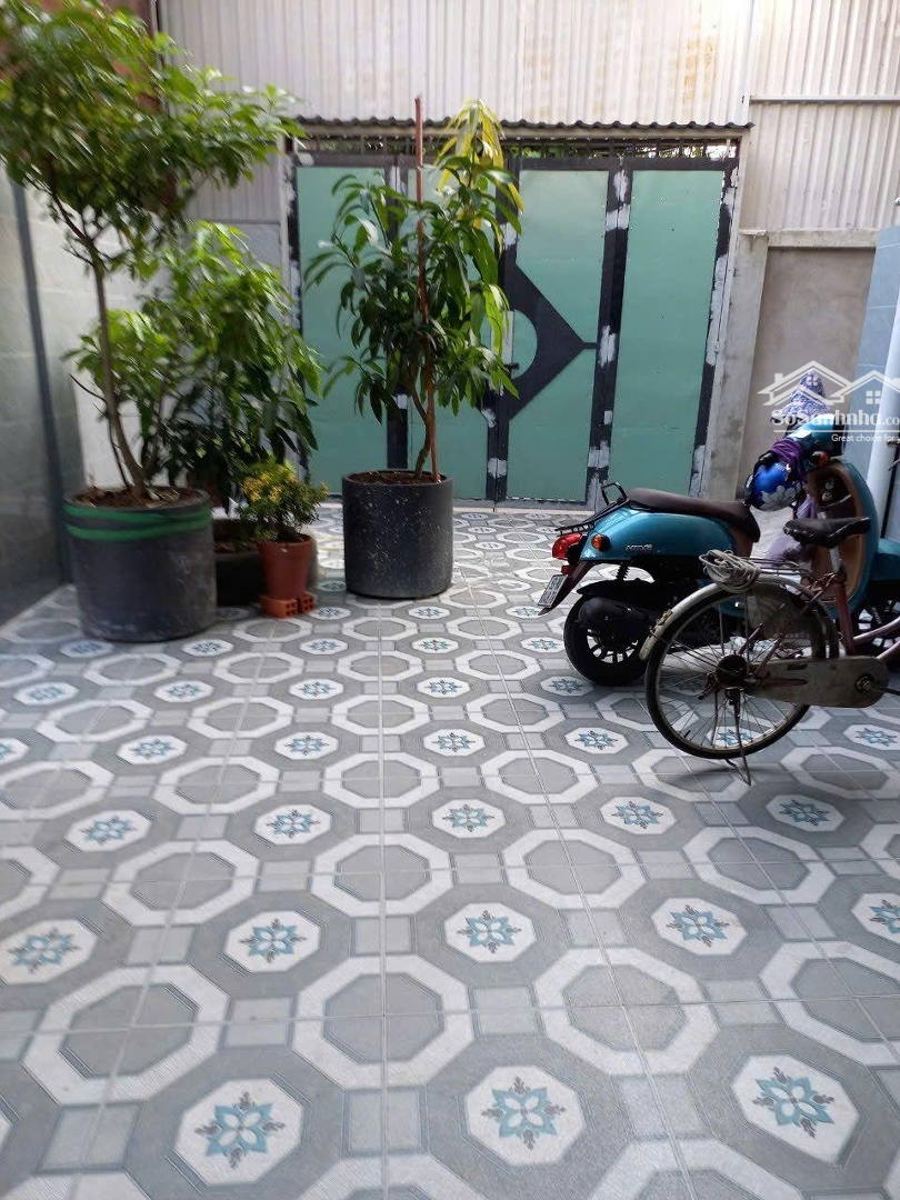 Bán Nhà Hẻm 4M Nhất Chi Mai,Diện Tích4.7 X 12M. Cấp 4. Ngay Nhà Ga T3