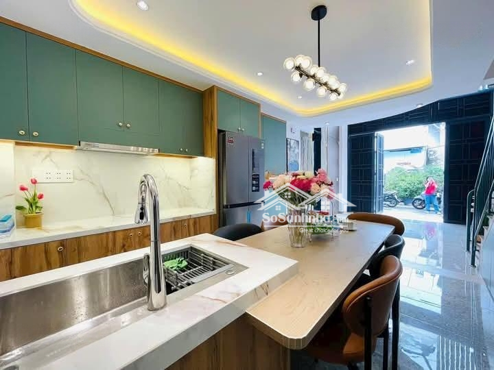 Chủ Định Cư Bán Nhà Nguyễn Văn Đừng/P6/Q5. Giá Bán 3 Tỷ 190Diện Tích65,5M2 Gần Trường Huỳnh Kiến Hoa