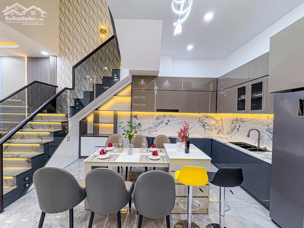 Bán nhà 1 trệt 2 lầu kdc văn hóa tây đô, giá dưới 5 tỷ