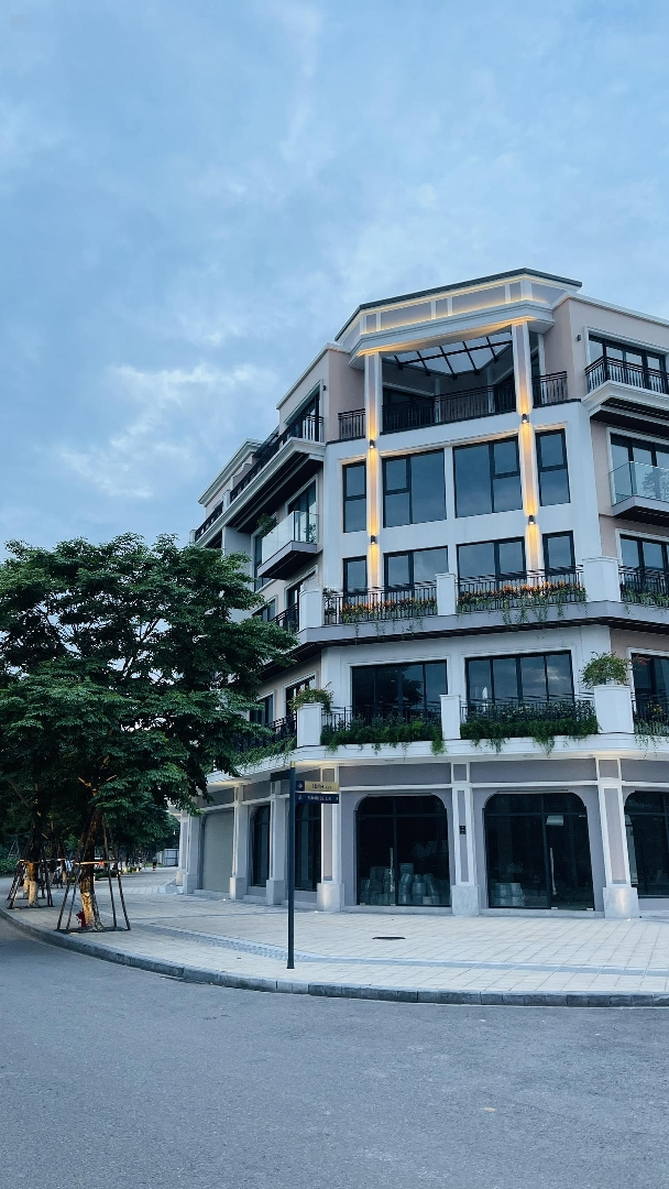Suất Ngoại Giao Duy Nhất 1 Căn Shophouse Tiêu Chuẩn 75M2 The Manor Central Park Liên Hệ: 0904.859.838