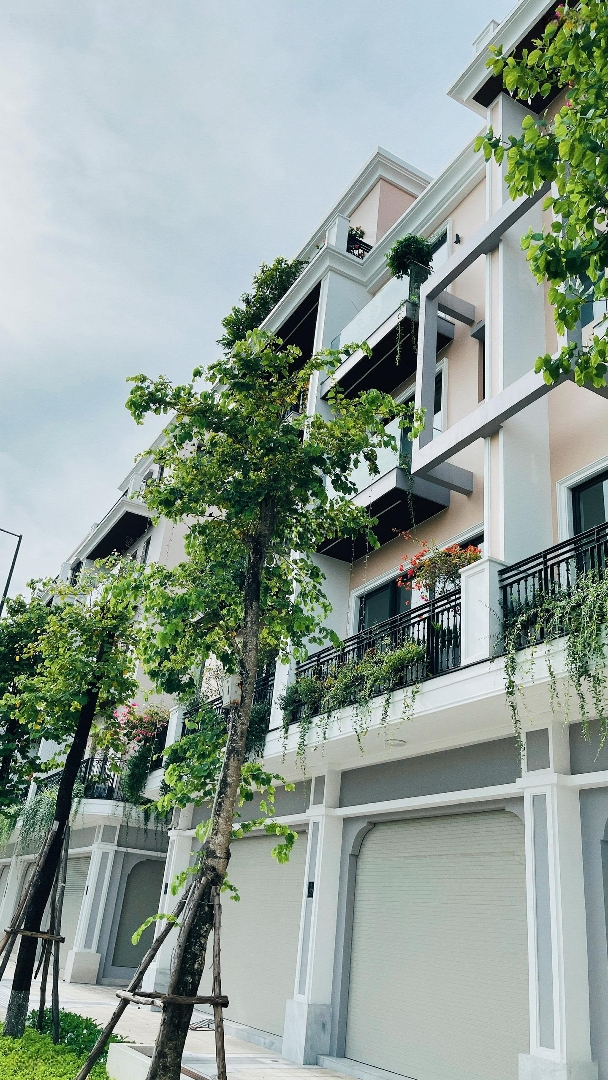 Suất Ngoại Giao Duy Nhất 1 Căn Shophouse Tiêu Chuẩn 75M2 The Manor Central Park Liên Hệ: 0904.859.838