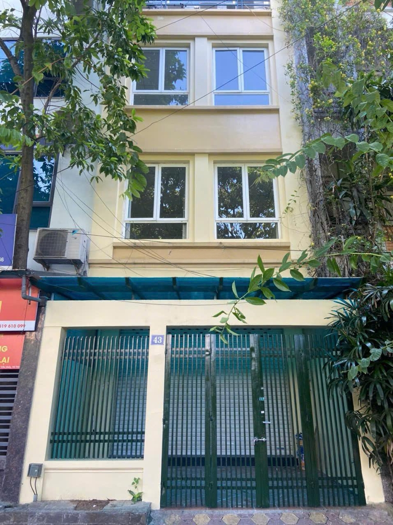 Cho Thuê Nhà Liền Kề 214 Nguyễn Xiển 170Mx6T, Thông Sàn, Thang Máy, Nhà Mới, Ô Tô Đỗ: Giá 50 Triệu/Th