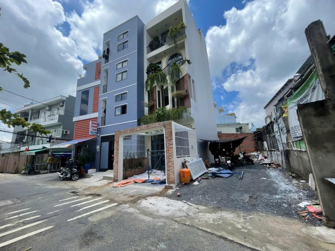 Bán Gấp Đất Mặt Tiền Ngay Hoàng Diệu2 ,Kd Sầm Uất, Xây Full,Hoàn Công Liền,Khu Vực Vip Q Thủ Đức