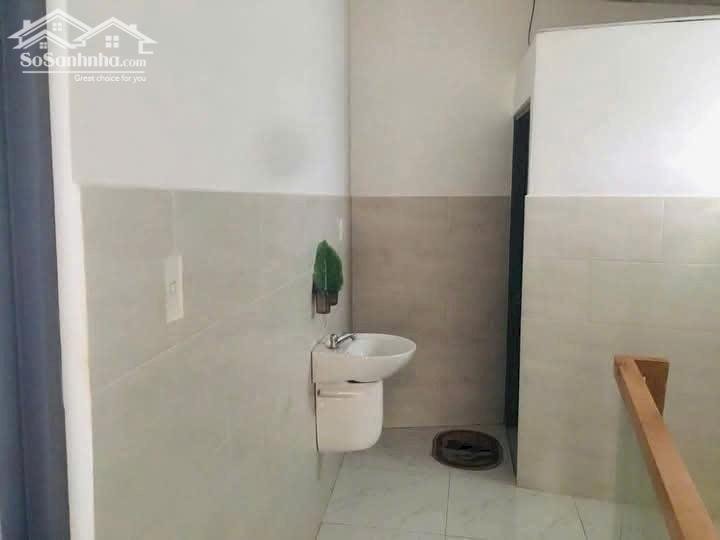 Nhà sổ riêng thổ cư 1 lầu 1 trệt 1.8 tỷ/45 m 2, đường thông