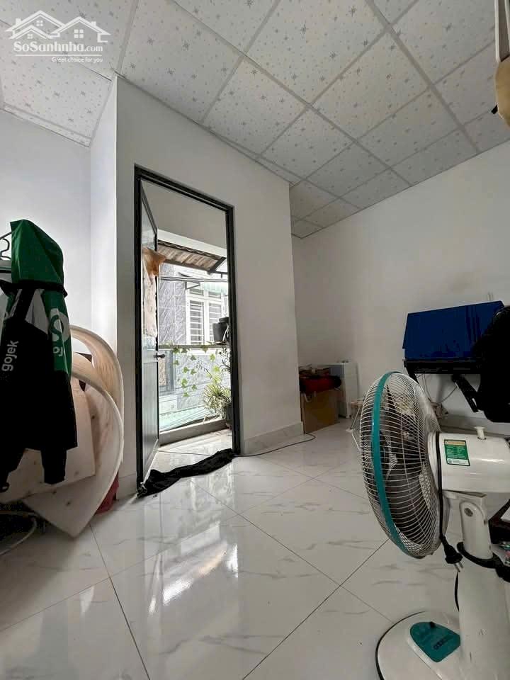 Nhà sổ riêng thổ cư 1 lầu 1 trệt 1.8 tỷ/45 m 2, đường thông