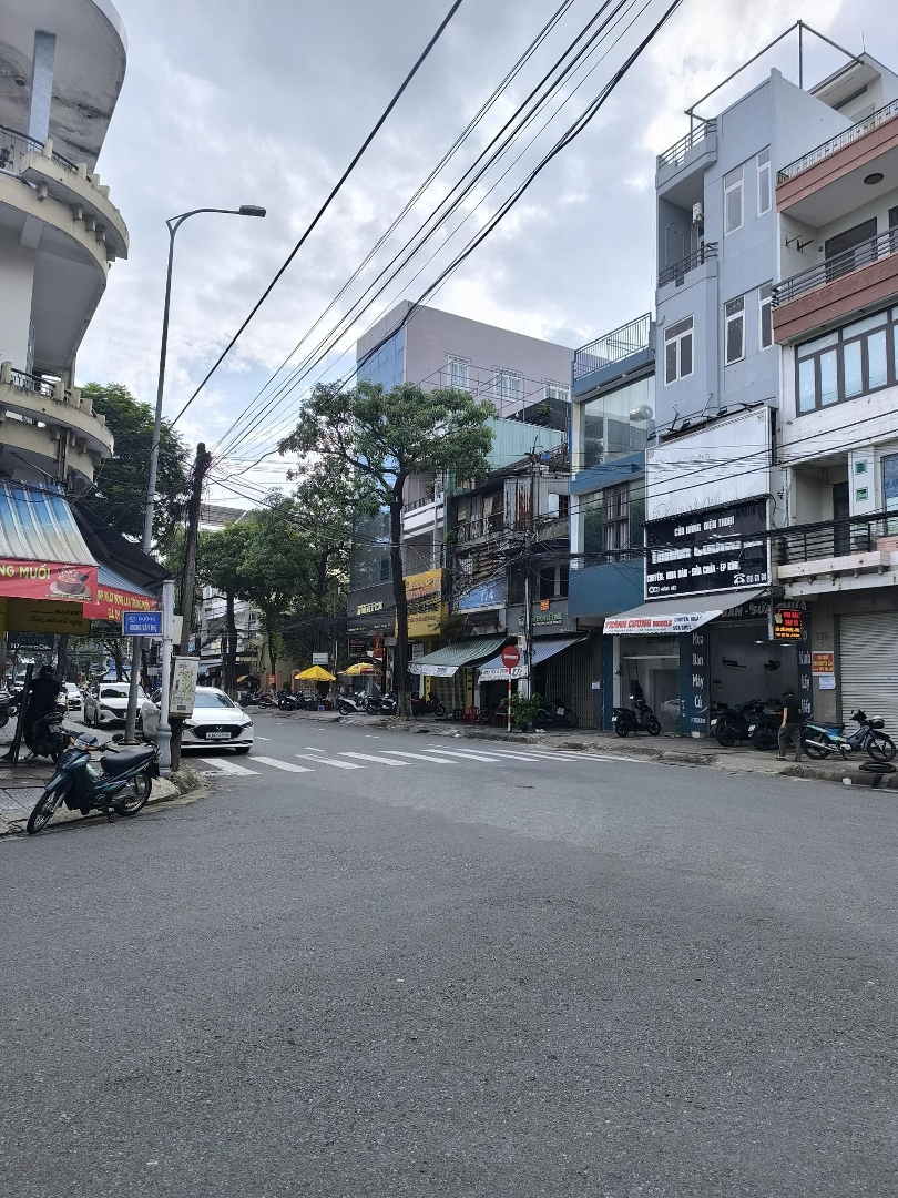 Bán Nhà Phan Đăng Lưu Thích Hợp Làm Văn Phòng