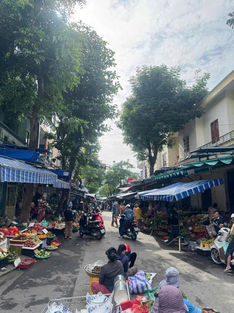 Bán Nhà 2 Tầng Ngay Chợ Bắc Mỹ An, Trục Đường Kinh Doanh Sẩm Uất, 72M2 Chỉ Nhỉnh 10 Tỷ