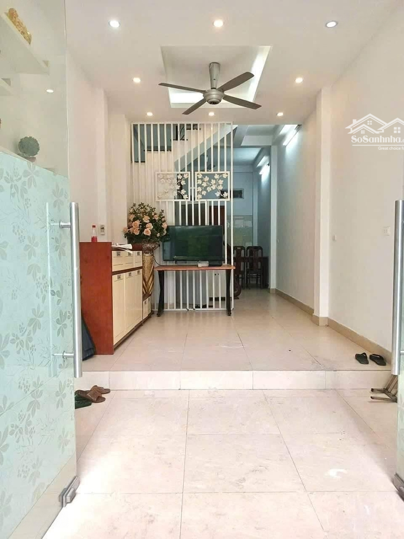 Giá Ngon Nhất, Nhà 40M2 4 Tầng Dân Xây, 2 Thoáng Trước Sau, Cách Ô Tô 30M, Ngay Hồ Mậu Lương.