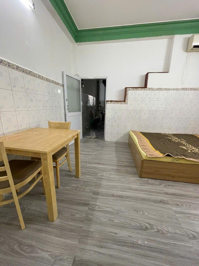 Chính Chủ Cho Thuê Phòng Trệt Full Nội Thất Trung Tâm Quận 5