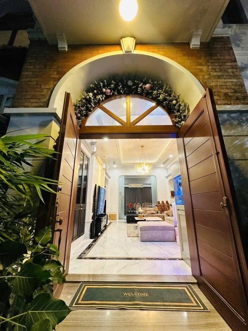 Cho Thuê Nhà - Mặt Tiền Cao Thắng, Phường 12, Quận 10