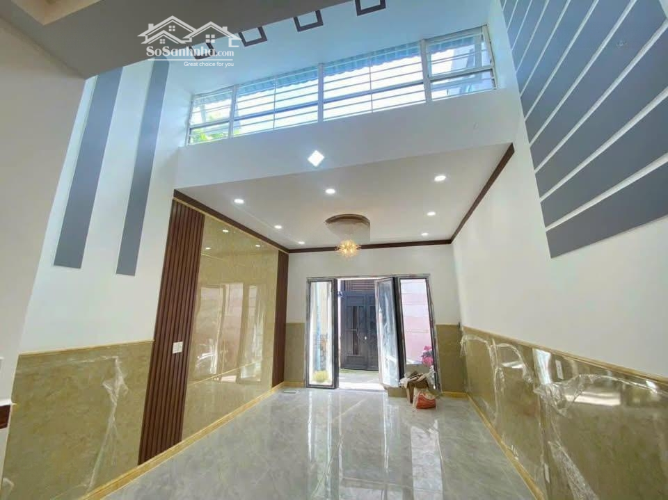 Bán Nhà Đẹp Tặng Nội Thất 1 Trệt 1 Lửng Đường 14-Bình Hưng-Bình Chánh, Gần Bến Xe Quận 8, Giá Bán 2Tỷ7