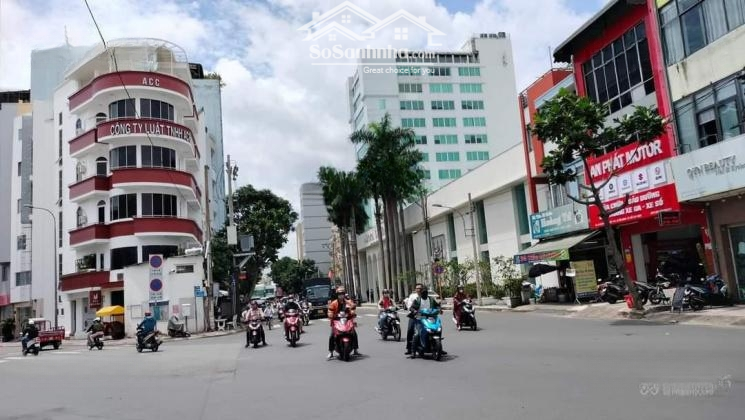 Siêu Phẩm Dòng Tiền 6%/Năm! Cần Bán Khách Sạnmặt Tiềnhoàng Việt, Tân Bình-Dt 9X19M- 10 Tầng - 40 Tỷ