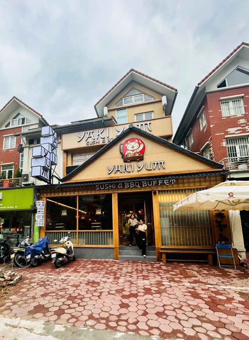 Cho Thuê Nhà Mặt Phố Trung Hòa,Diện Tích150M2 X 4 Tầng,Mặt Tiền6.5M Giá Bán 130 Triệu. Kinh Doanh Cực Tốt
