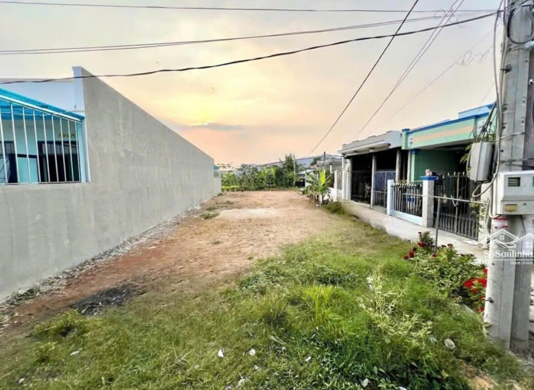 Bán Đất 2 Mặt Tiền Nguyễn Văn Rốp, Trảng Bàng 174M2 Phù Hợp Kinh Doanh Cần Bán Nhanh