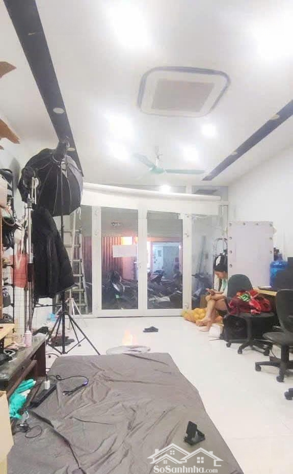 Bán Nhà Mặt Đường Nguyễn Đạo An, Phú Diễn. Đường Rộng 5M, Oto Tránh, Vào Nhà. Kinh Doanh Tốt.