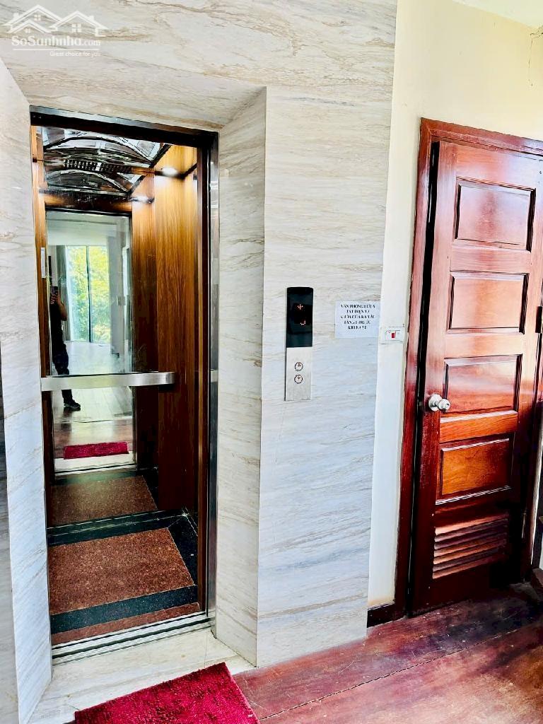Bán TÒA NHÀ 7 tầng thang máy , lô góc phố Ngụy Như Kon Tum - giá thương lượng