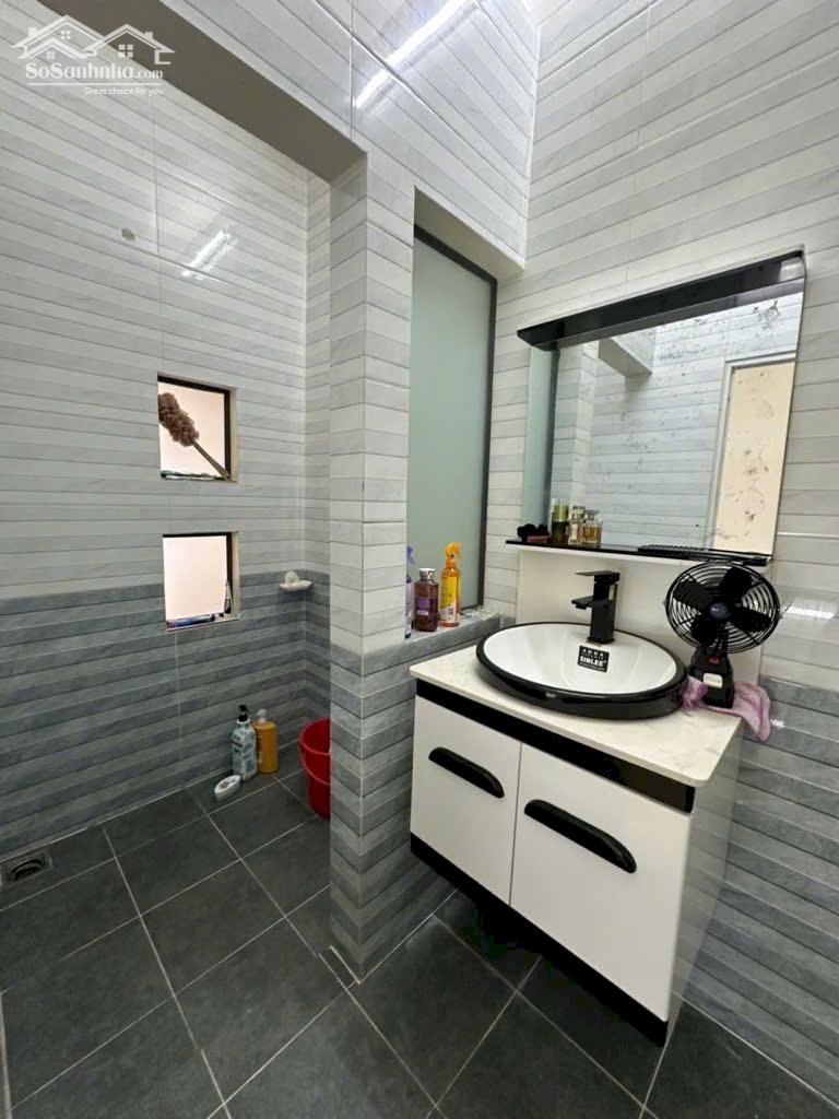 Bán nhà đẹp Phú Định, phường 16 quận 8, 2 tầng 77m2 (5x15m) chỉ 59tr/m2