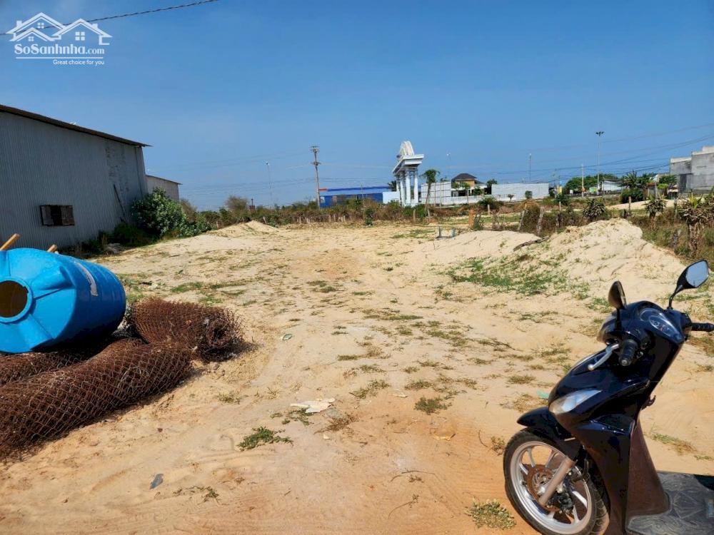 Cần bán 1 sào 7 đất lô 2 Quốc lộ 1A ngay km 10 khu công nghiệp Hàm Kiệm - Hàm Thuận Nam - Bình Thuận cách QL1A có 20m