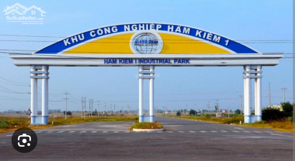 Cần bán 1 sào 7 đất lô 2 Quốc lộ 1A ngay km 10 khu công nghiệp Hàm Kiệm - Hàm Thuận Nam - Bình Thuận cách QL1A có 20m