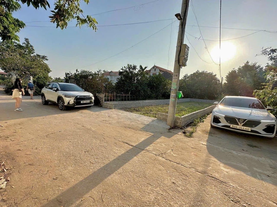 Bán Gấp Lô Góc 105,4M Full Thổ Cư Liên Nghĩa, Văn Giang, Hưng Yên