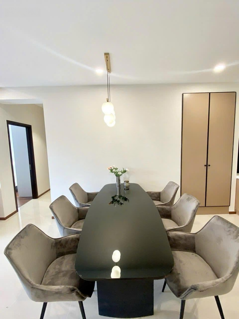 Căn Hộ 3 Phòng Ngủone Verandah Không Gian Mát Mẻ, View Bitexco Quận 1, Giá Bán 24 Triệu/Tháng.