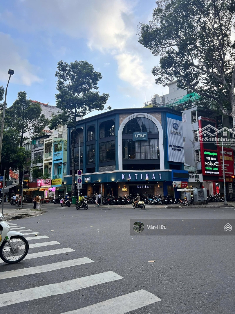 Bán Nhà Góc Mặt Tiền Phạm Ngọc Thạch, Quận 3 - Dt: 10X20M - 2 Tầng - Hđt: 300 Triệu - Giá: 70 Tỷ