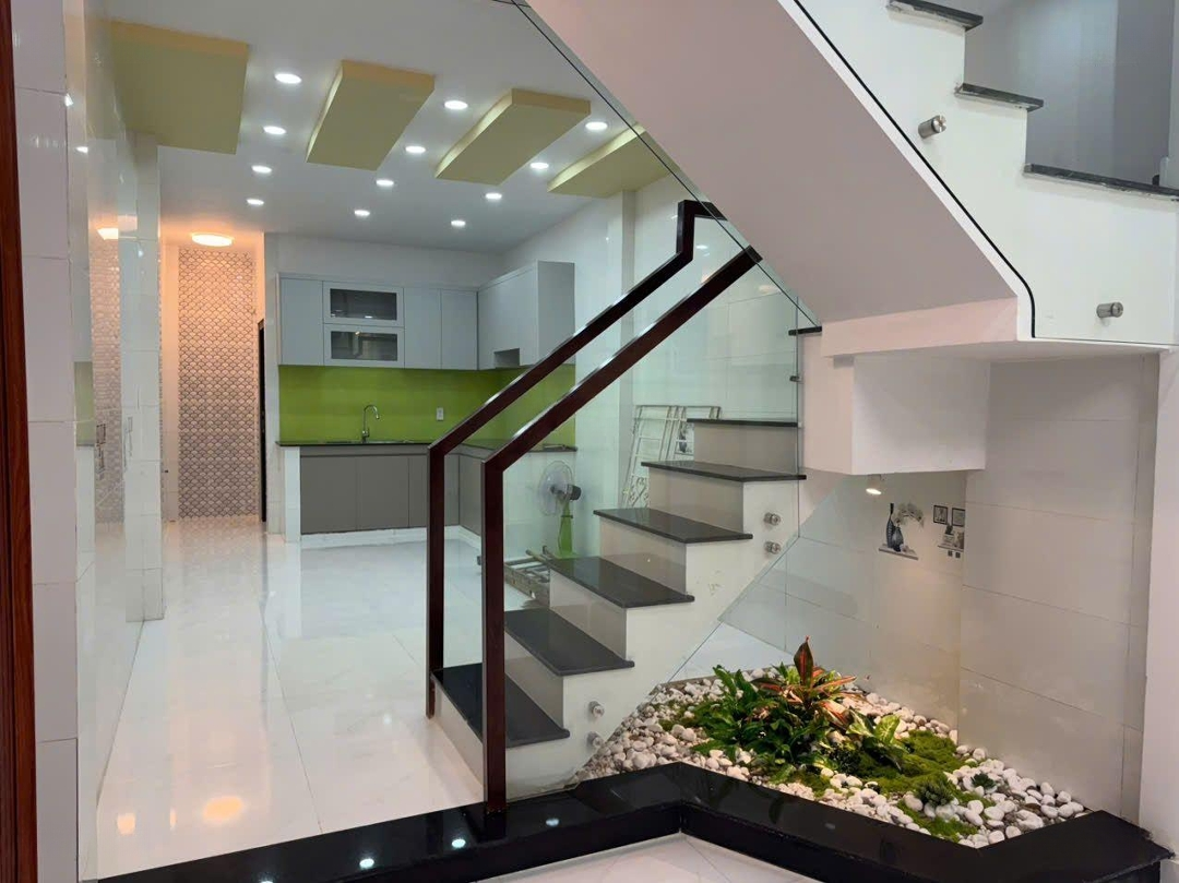 Nhà Mới Xây Trần Văn Quang P10 Tân Bình Giá Bán 4 Tỷ 690 Ngang 3.2X15M.2 Lầu 3 Phòng Ngủ3Wc