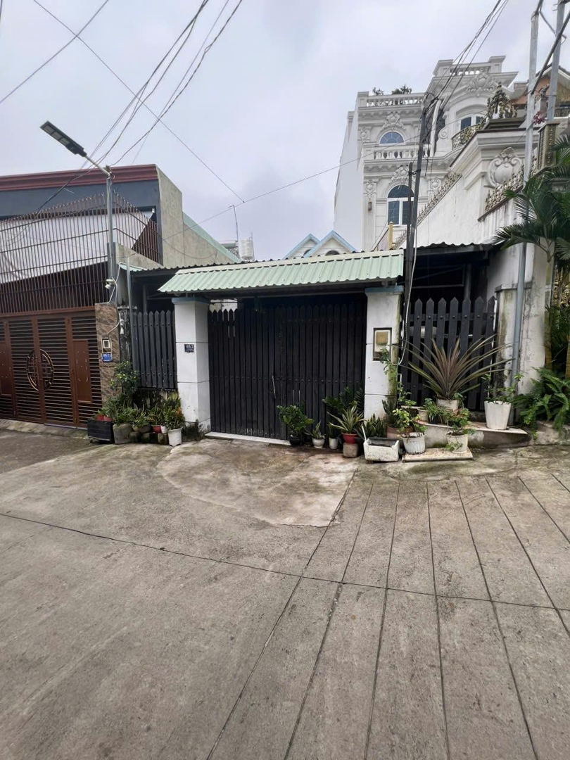 Bán Nhà Hẻm Xe Hơi 7M,5X14=70M2 Vuông Vức 1T 1 Lầu Nhà Đẹp Sát Vincom Q9 Chỉ 6.1 Tỷ Lh 0932-190-599