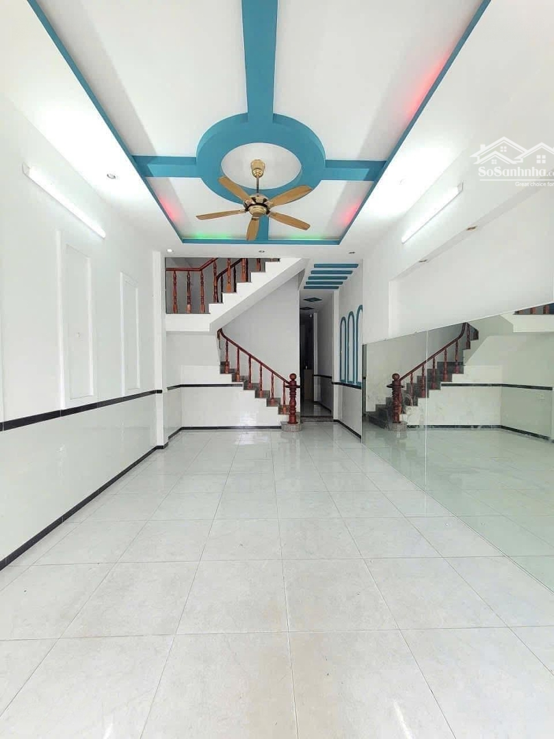 Phải Nhanh Mới Còn Giảm 400 Triệu Bán Gấp Nhà Trệt Lầu Ngay Chợ Tân Long