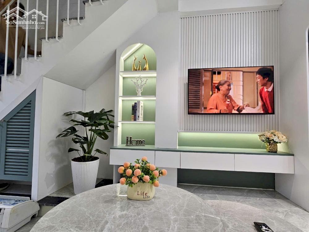 Nhà đẹp lô góc 2 mặt kiệt Lê Đình Dương. Diện tích 33m2. Chỉ 2.8 tỷ