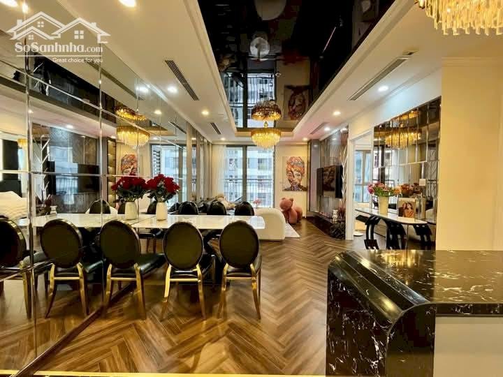 Bán Căn Chung Cư Cao Cấp Times City 75m,  giá 8.05 tỷ.