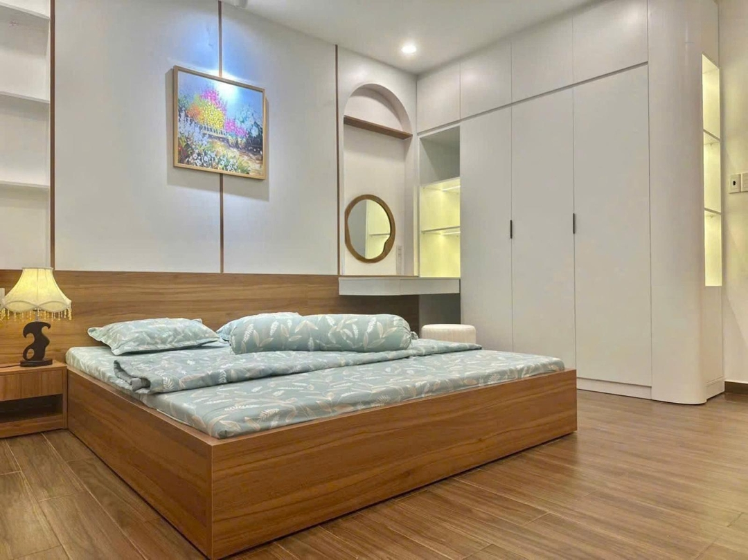 Gần Mặt Tiền,Hẽm Xe Hơiđa Kao, Quận 1 (4,2 X22M - 90M2) Sẵn 5 Tầng. Thu Nhập 600 Triệu/Năm. Chỉ 17,7 Tỷ Tl
