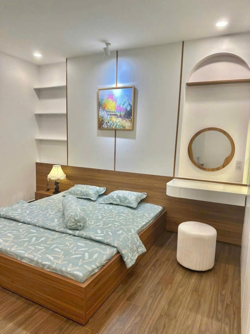 Gần Mặt Tiền,Hẽm Xe Hơiđa Kao, Quận 1 (4,2 X22M - 90M2) Sẵn 5 Tầng. Thu Nhập 600 Triệu/Năm. Chỉ 17,7 Tỷ Tl