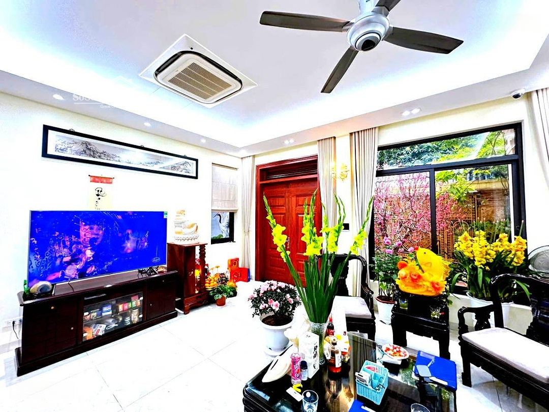 Nhà Vip Quận Hai Bà - 6 Tầng Thang Máy - Ô Tô Vào Nhà - 2 Thoáng Trước Sau - Nội Thất Nhập Khẩu