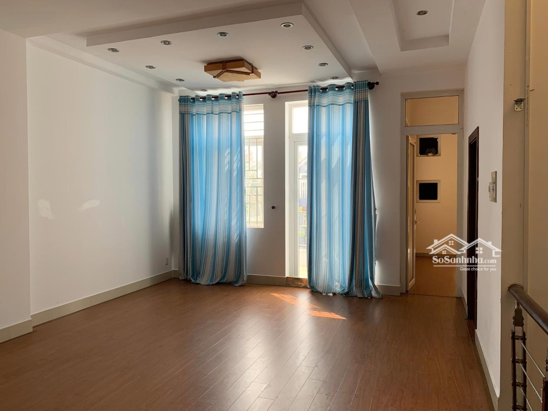 Bán Biệt Thự Khu Dân Cư Trung Sơn. 10X20M, Trệt, 2 Lầu, 6 Phòng, 5 Vệ Sinh Full Nt Giá Bán 30,5 Tỷ