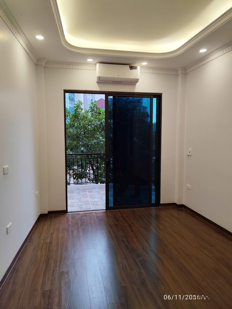 Nhà Nguyễn Đổng Chi(Cầu Diễn) Ngõ Thông Tứ Tung Hang Xóm Vinhomes Hàm Nghi Nhỉnh 6Tỷ.