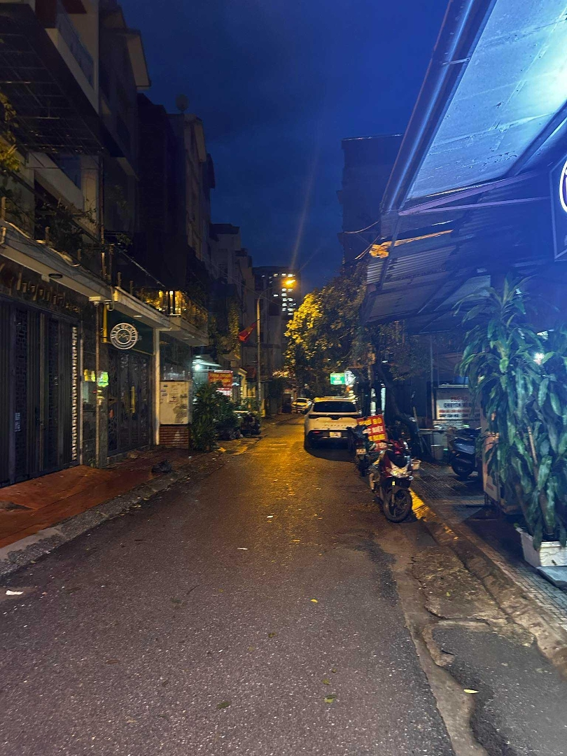 Bán Nhà Phan Đình Giót, Ô Tô Đỗ Cửa, 5M Ô Tô Tránh, 39M2 4 Tầng, 6 Tỷ