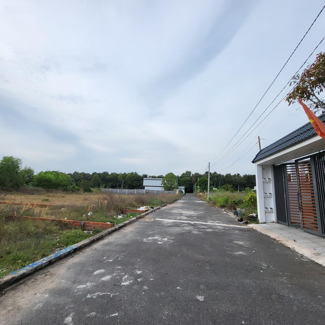 Bán Đất Biển Phước Hải Sát Đường Ven Biển Vũng Tàu - Bình Châu.diện Tích5Mx26M Thổ Cư 100M. Giá Bán 1.15 Tỷ