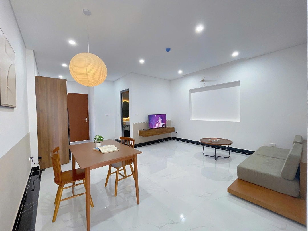 Cho Thuê 2 Ngủ 1 Khách Mới Tinh, Nằm Ngay Bến Xe Mỹ Đình, Trần Bình, Nam Từ Liêm
