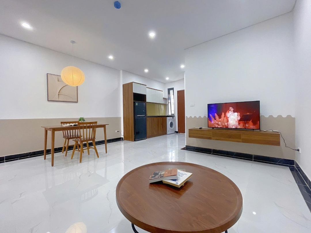 Cho Thuê 2 Ngủ 1 Khách Mới Tinh, Nằm Ngay Bến Xe Mỹ Đình, Trần Bình, Nam Từ Liêm