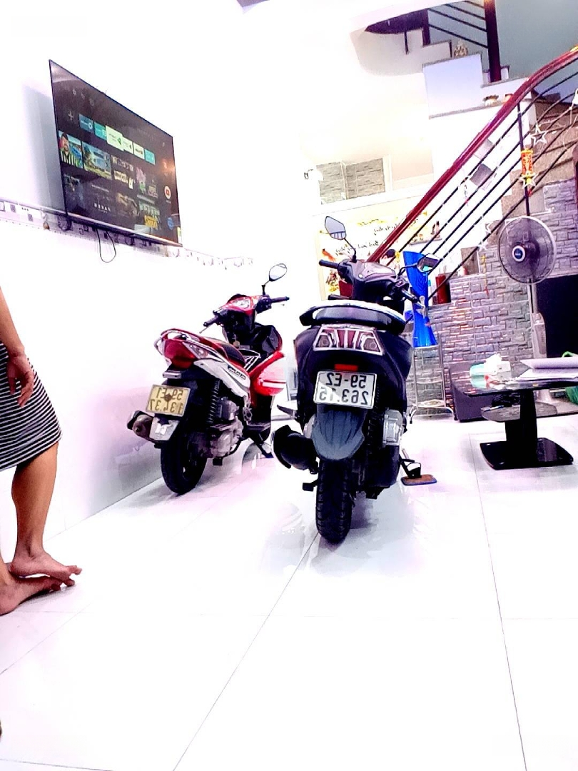 Bán Nhà Giá Rẻ Trong Khu Vực, Trung Tâm Q.pn, Khu Vip Chợ Bà Chiểu - 4 Tầng, 5 Phòng Ngủ Chỉ 5,5 Tỷ