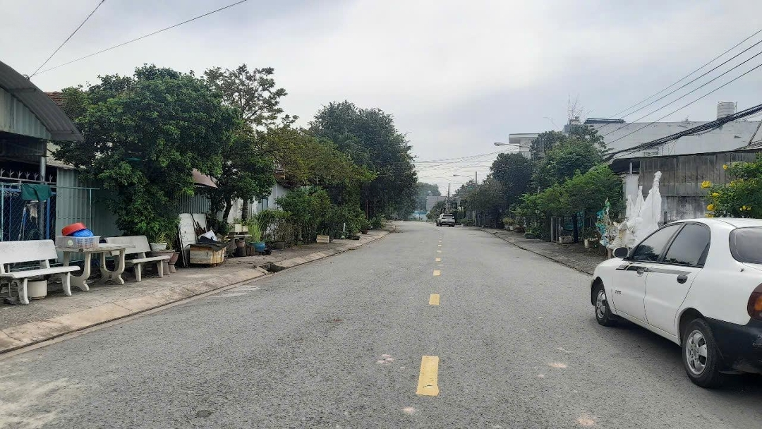 Bán Đất Mặt Tiền Dx81, P. Định Hoà, Tp. Thủ Dầu Một, Dt: 4,5X29, Thổ Cư: 60, Đường Rộng 10M