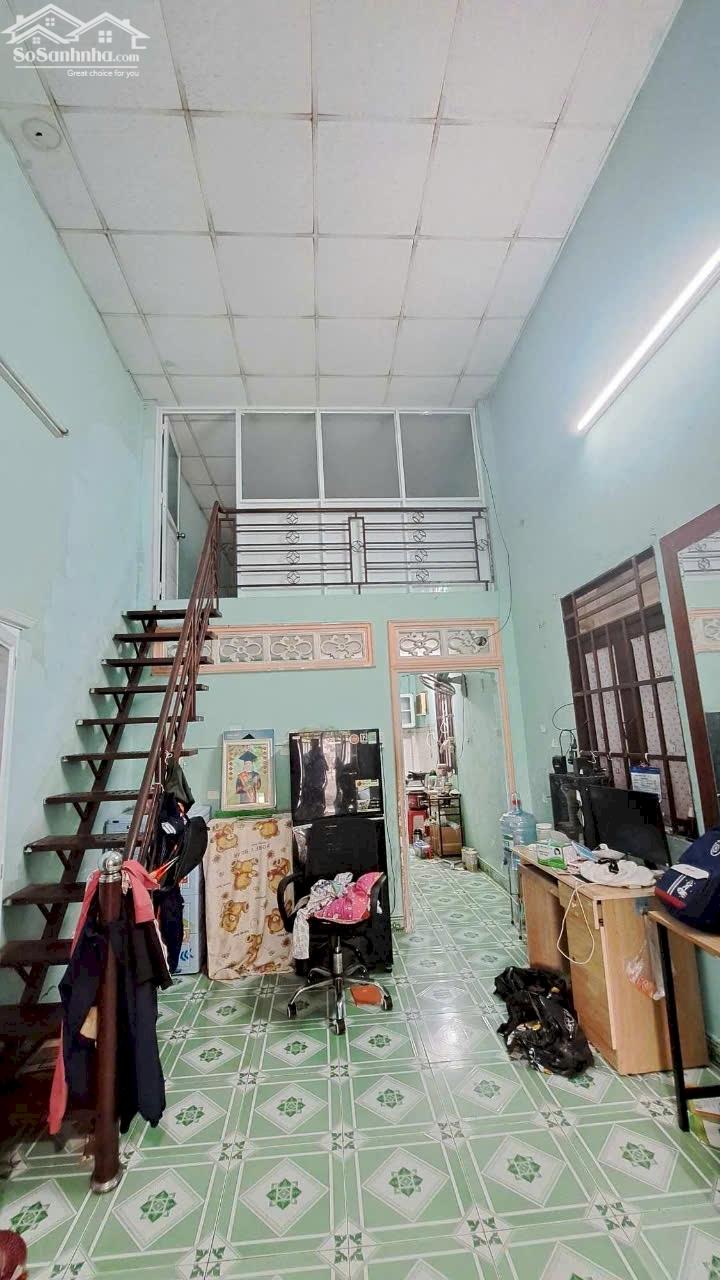 Nhà ngay thuận giao . 1 trêt 1 lầu . DT85m2 ,2 PN. PK . Giá 2ty4