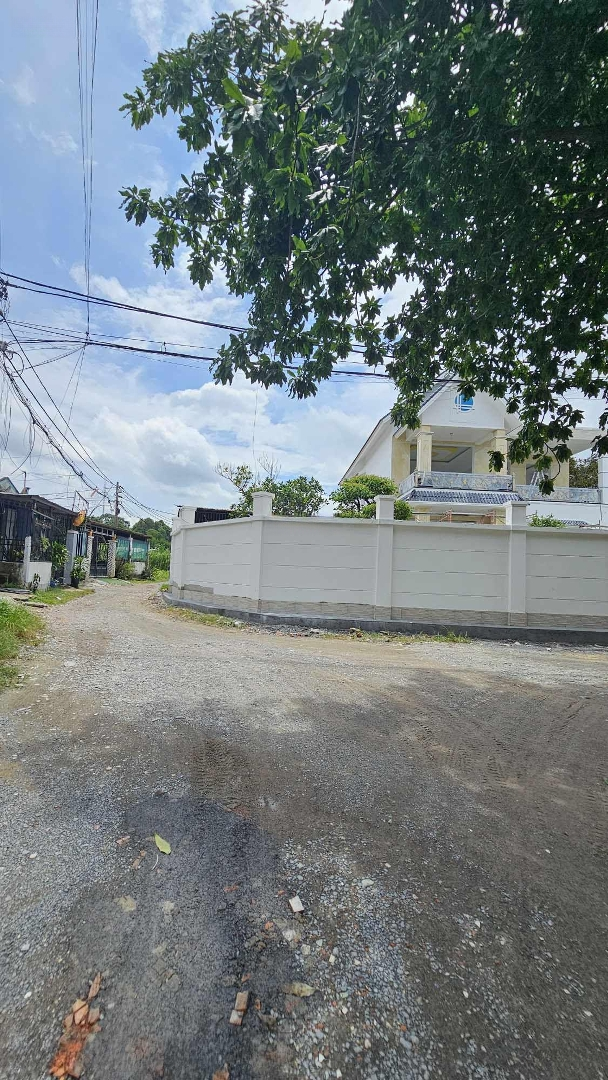Chủ Ngộp Bank Bán Gấp Giảm 800 Triệuiệu - Nhà Đẹp Dọn Vào Ở Ngay Đón Tết -Hẽm Xe Hơivào Tới Nhà Mới Đổ Nhựa