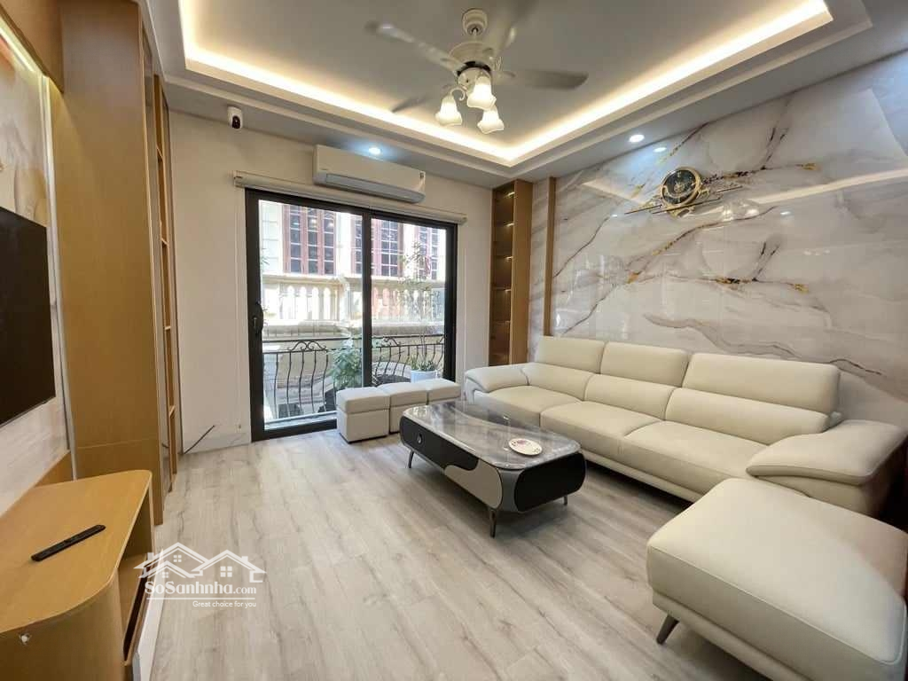 Bán Nhà Bát Khối, View Cực Thoáng - 40M2 - 5 Tầng - Giá Bán 5.5 Tỷ