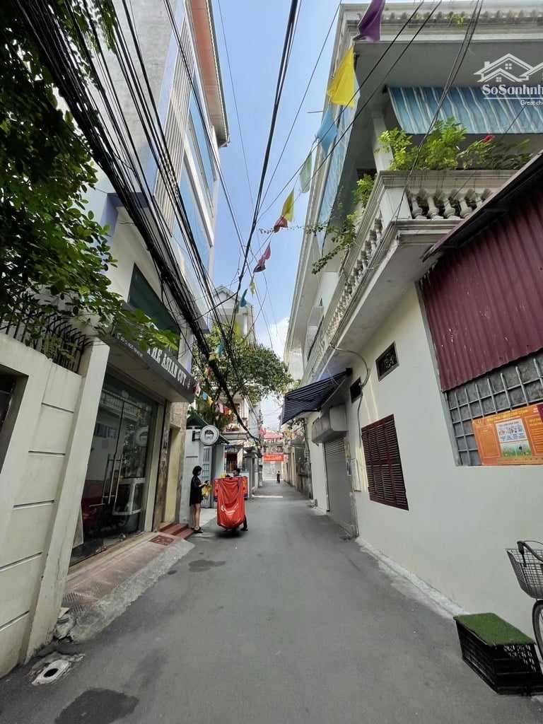 Bán Nhà Bát Khối, View Cực Thoáng - 40M2 - 5 Tầng - Giá Bán 5.5 Tỷ