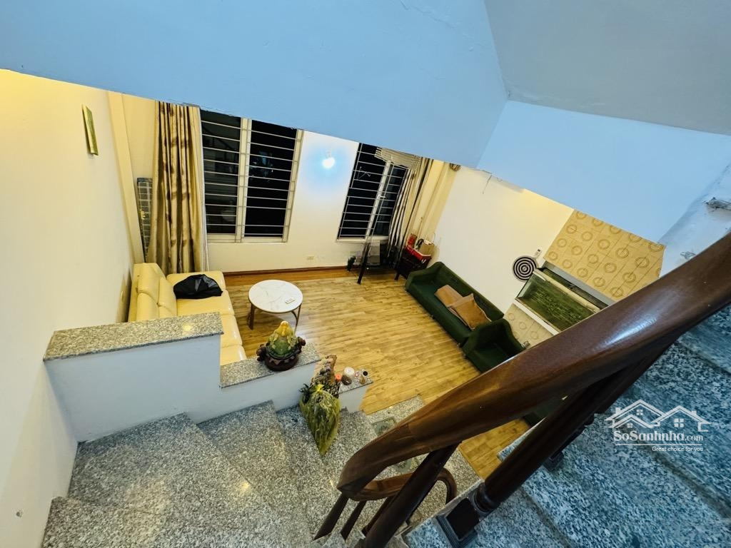 Bán Nhà Phố Tôn Thất Tùng, Ngõ Thông, Gần Trường Đh Y. 30M2, 6T,Mặt Tiền5M. Giá Nhỉnh 5 Tỷ