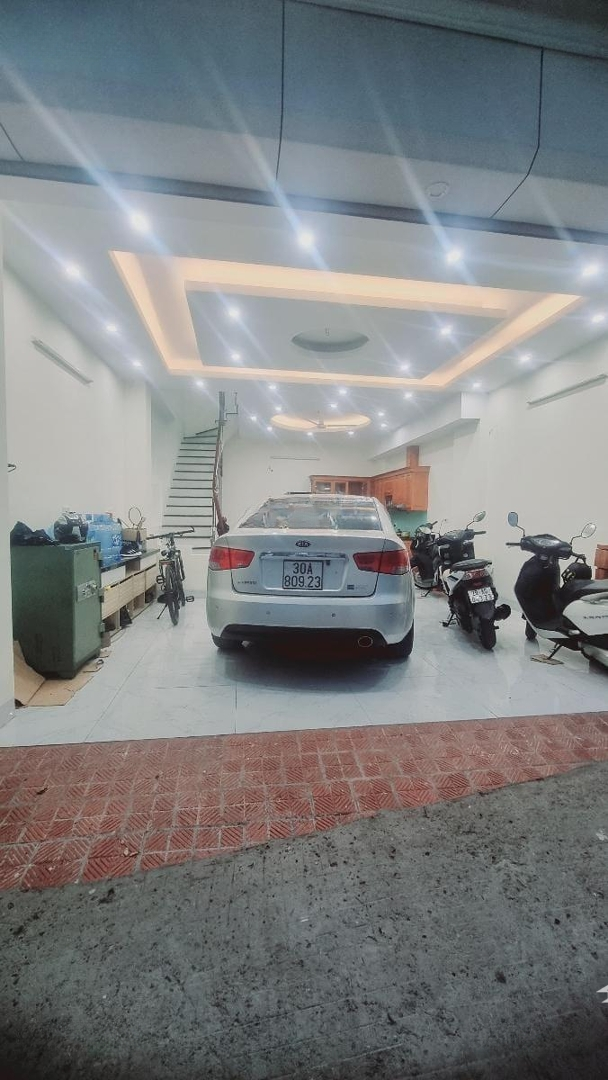 Hết Sức Chú Ý, Bán Nhà Việt Hưng, 50M, 5 Tầng,Mặt Tiền5,4M, Oto Vào Nhà, Giá Bán 10,9 Tỷ