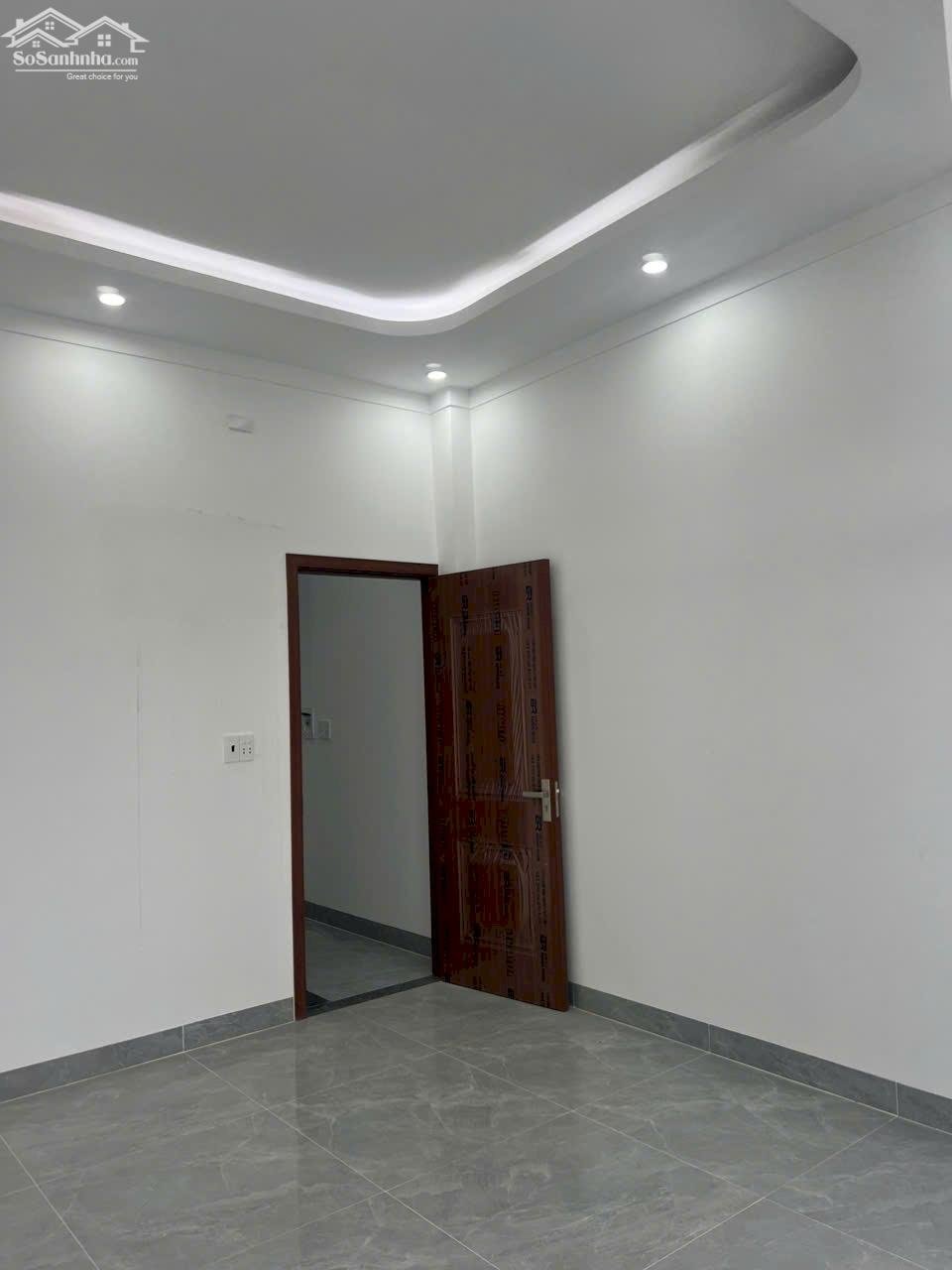 Nhà mặt tiền đường thông 2 lầu 1 trệt mới xây 3.6 tỷ/75 m2, sân ô tô