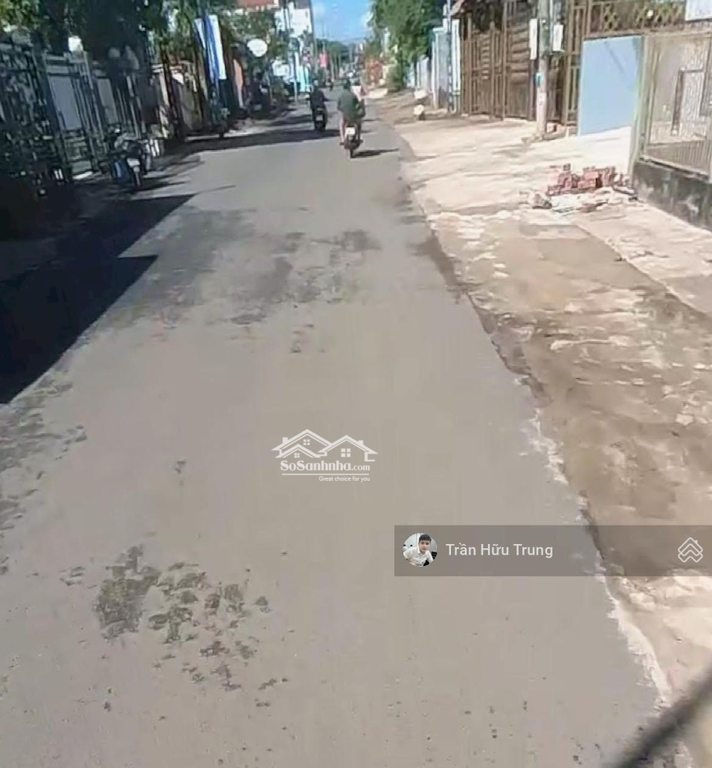 Bán Đất Gấp Thổ Cư Đ.ngô Quyền,Long Khánh,Đồng Nai. Giá 450 Triệu/120M2/Shr. Ngay Trung Tâm Huyện.